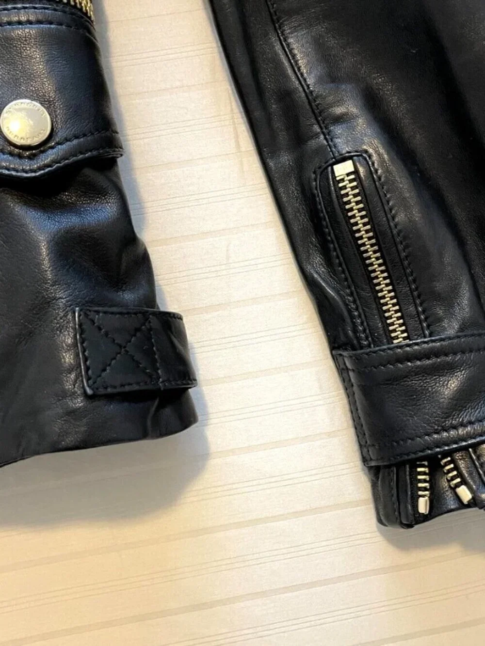Burberry London Diamond Quilt Lamb Skin Leather Biker Jacket US-6 - Picture 8 of 16